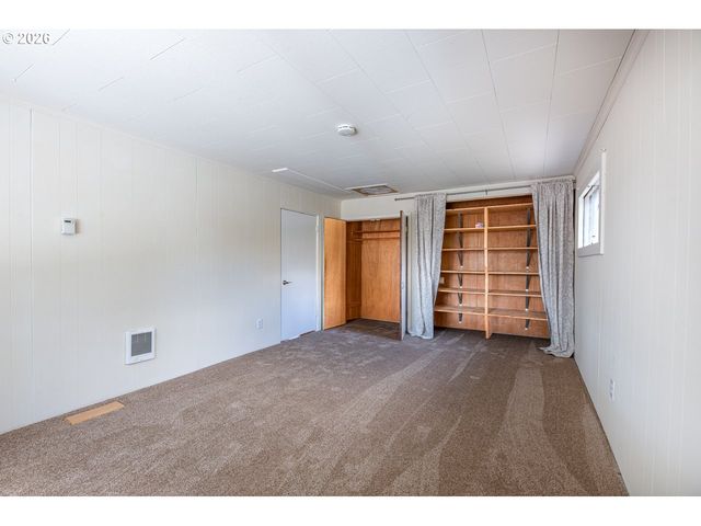 1404 CENTENNIAL Blvd, Springfield, OR 97477