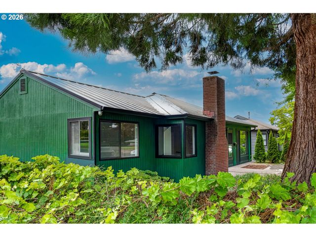 1404 CENTENNIAL Blvd, Springfield, OR 97477