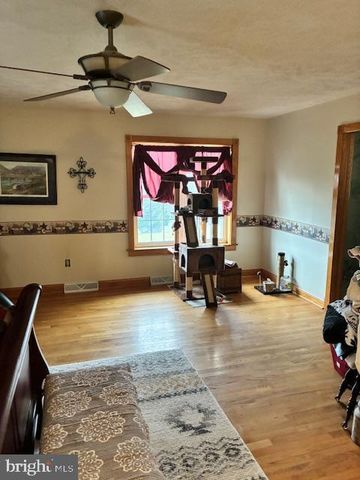 250 FOREST DR, Ridgeley, WV 26753