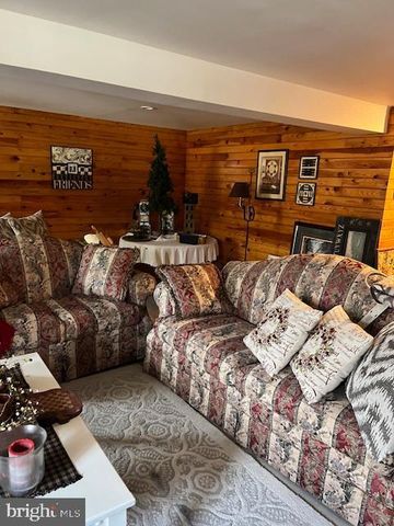 250 FOREST DR, Ridgeley, WV 26753