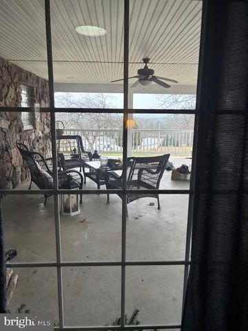 250 FOREST DR, Ridgeley, WV 26753