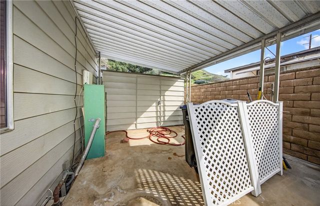 10322 Chisholm Trail, Cherry Valley, CA 92223