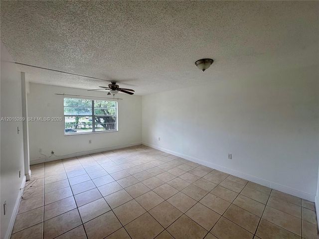 4304 NW 9th Ave 3-2H, Deerfield Beach, FL 33064