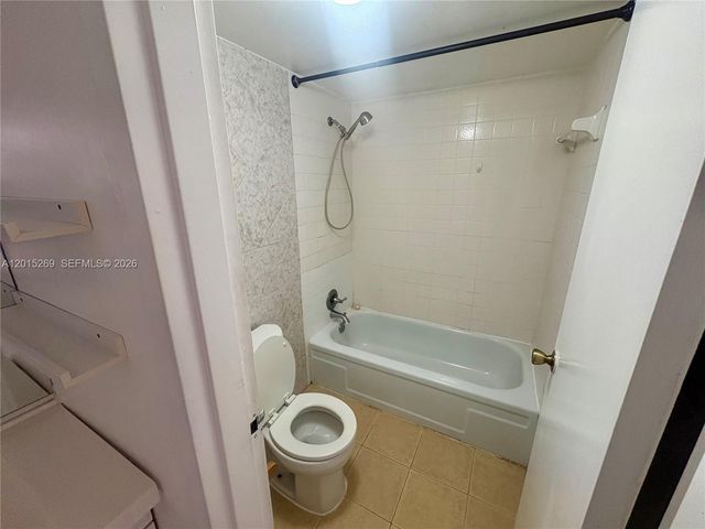 4304 NW 9th Ave 3-2H, Deerfield Beach, FL 33064