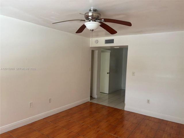 4304 NW 9th Ave 3-2H, Deerfield Beach, FL 33064