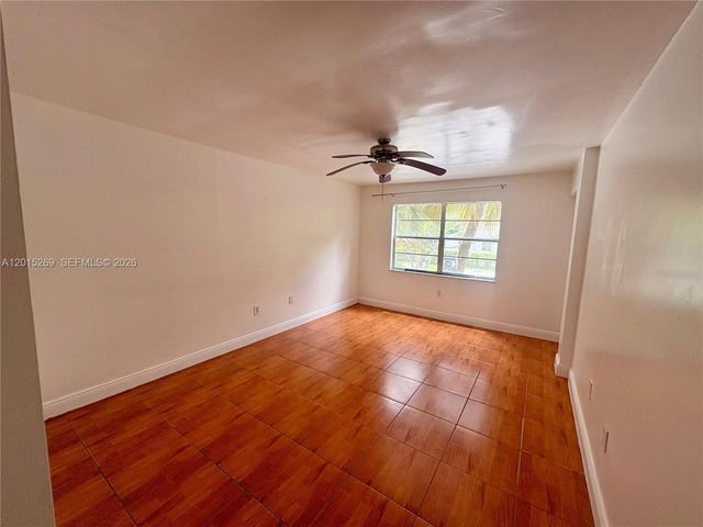 4304 NW 9th Ave 3-2H, Deerfield Beach, FL 33064