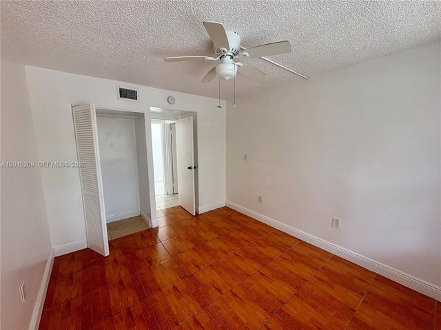 4304 NW 9th Ave 3-2H, Deerfield Beach, FL 33064