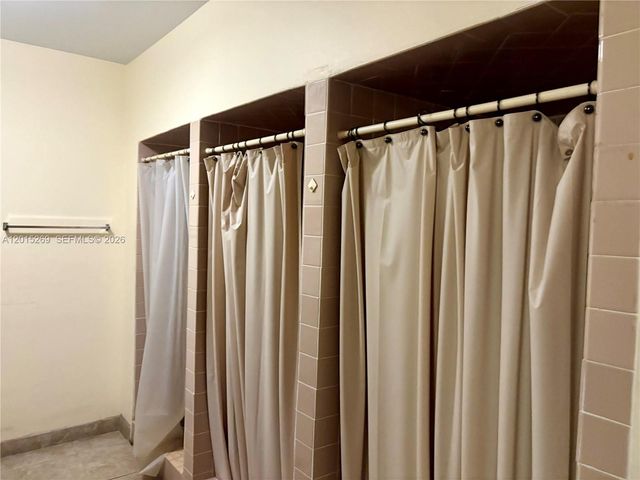 4304 NW 9th Ave 3-2H, Deerfield Beach, FL 33064