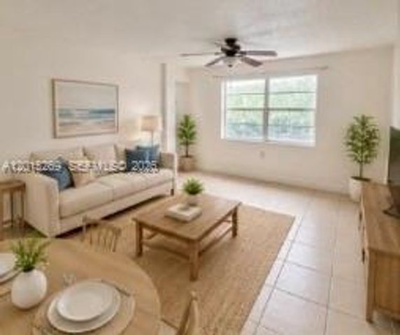 4304 NW 9th Ave 3-2H, Deerfield Beach, FL 33064