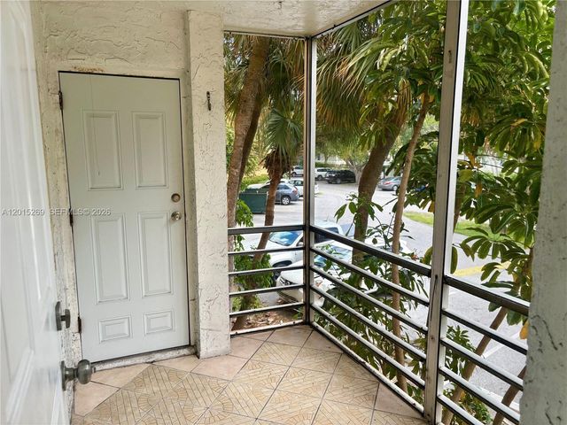 4304 NW 9th Ave 3-2H, Deerfield Beach, FL 33064