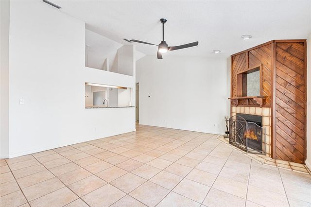 36035 E SPRING LAKE BOULEVARD, Fruitland Park, FL 34731