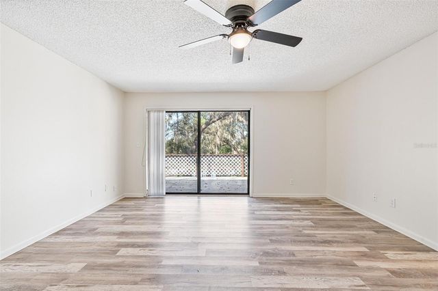 36035 E SPRING LAKE BOULEVARD, Fruitland Park, FL 34731