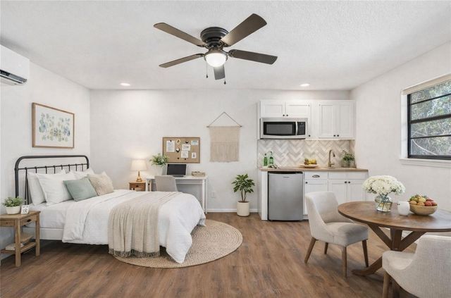 36035 E SPRING LAKE BOULEVARD, Fruitland Park, FL 34731