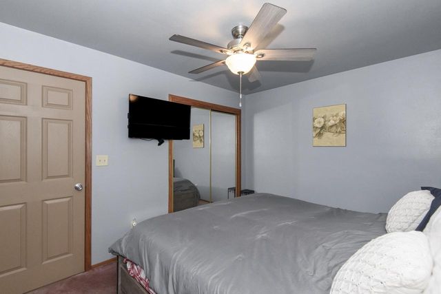 2411 Royal COURT, Waukesha, WI 53188