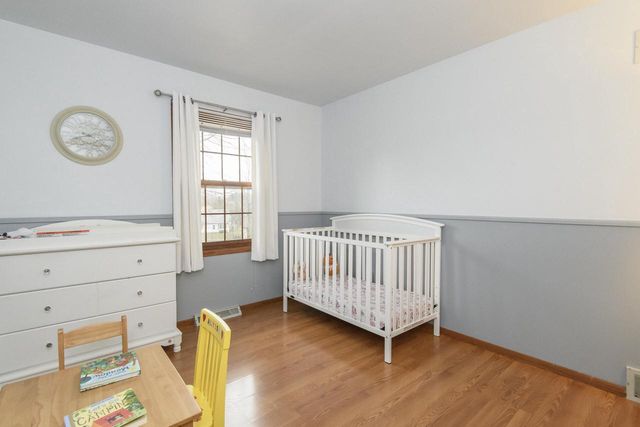 2411 Royal COURT, Waukesha, WI 53188