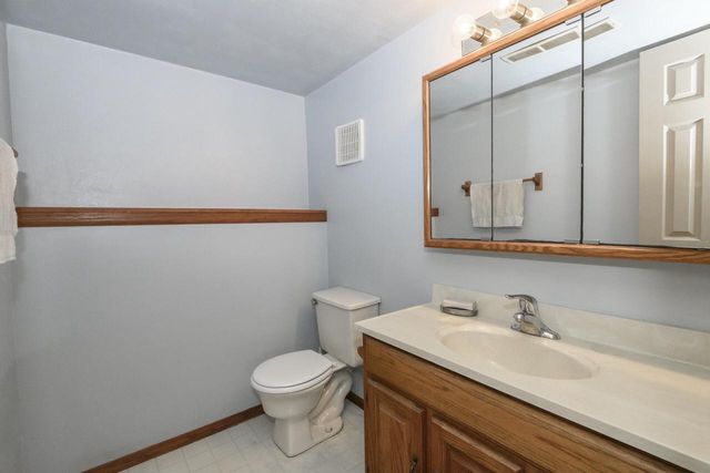 2411 Royal COURT, Waukesha, WI 53188