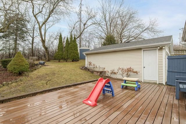 2411 Royal COURT, Waukesha, WI 53188