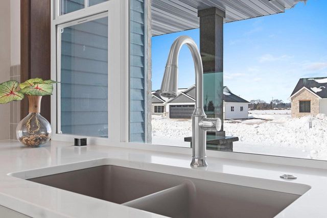 1604 TORCHWOOD TRAIL, De Pere, WI 54115