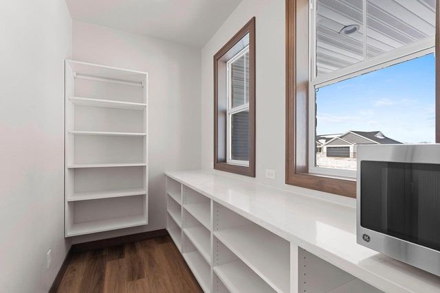 1604 TORCHWOOD TRAIL, De Pere, WI 54115