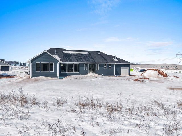 1604 TORCHWOOD TRAIL, De Pere, WI 54115
