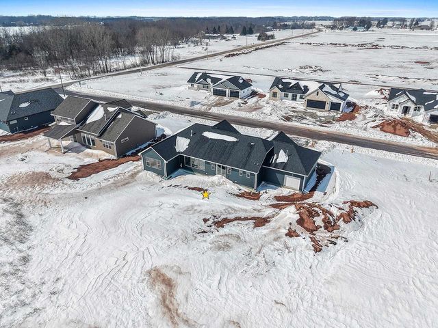 1604 TORCHWOOD TRAIL, De Pere, WI 54115