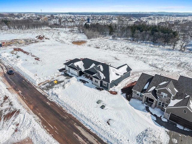 1604 TORCHWOOD TRAIL, De Pere, WI 54115