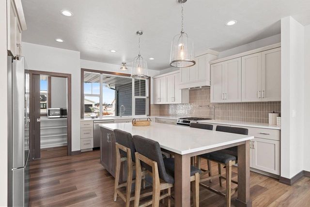 1604 TORCHWOOD TRAIL, De Pere, WI 54115