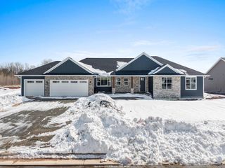 1604 TORCHWOOD TRAIL, De Pere, WI 54115