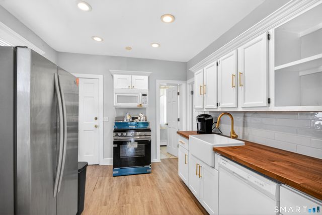 380 Gurdon Street 1, Bridgeport, CT 06606