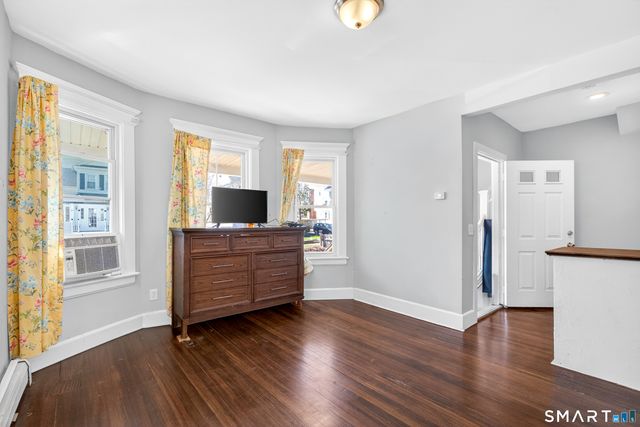 380 Gurdon Street 1, Bridgeport, CT 06606