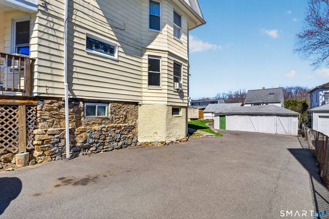 380 Gurdon Street 1, Bridgeport, CT 06606