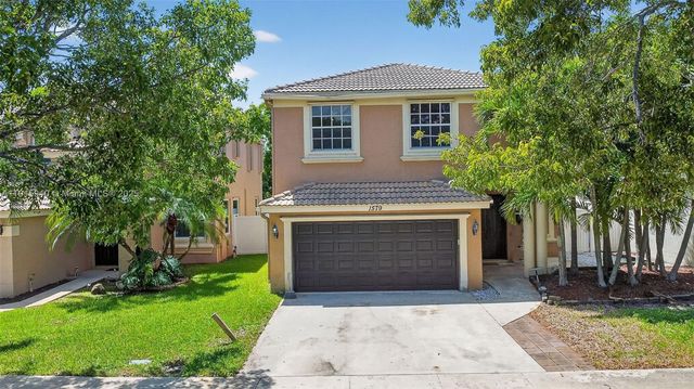 1579 Briar Oak Dr, Royal Palm Beach, FL 33411