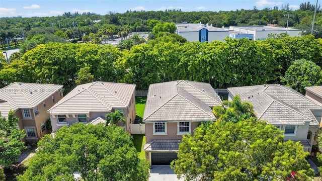1579 Briar Oak Dr, Royal Palm Beach, FL 33411