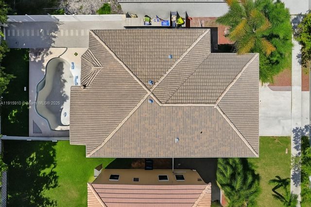 1579 Briar Oak Dr, Royal Palm Beach, FL 33411