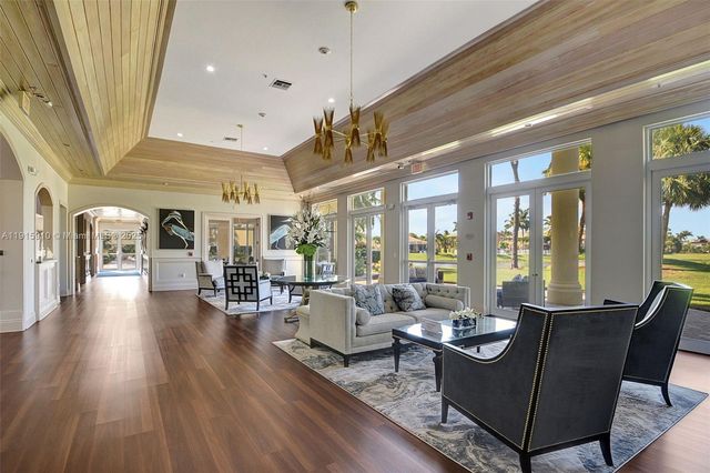 1579 Briar Oak Dr, Royal Palm Beach, FL 33411