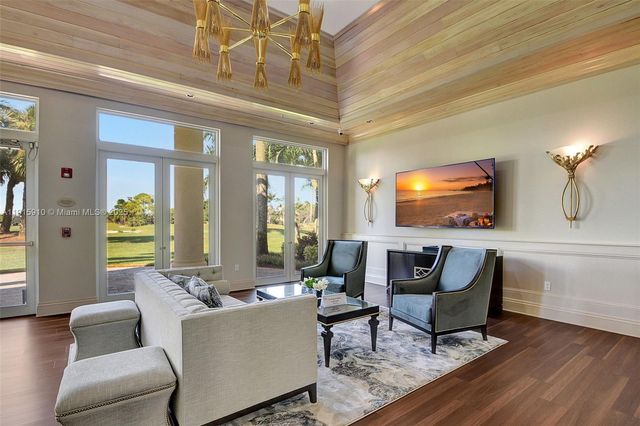 1579 Briar Oak Dr, Royal Palm Beach, FL 33411