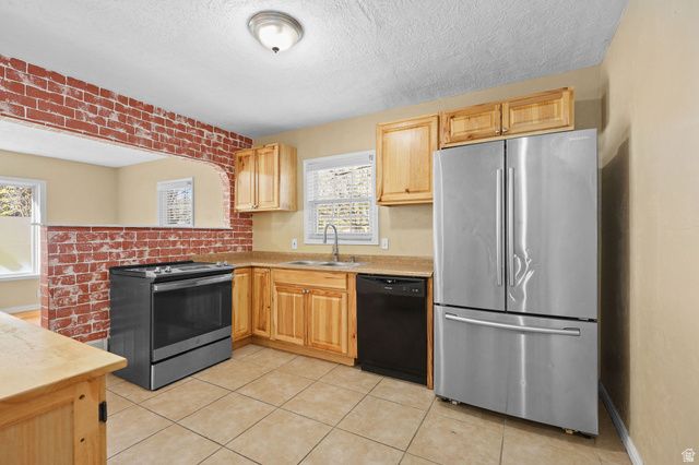 1302 E SWAN, Ogden, UT 84401