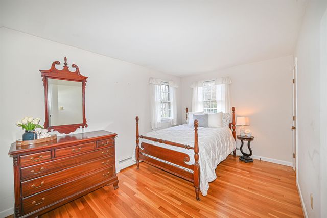 58 Sherwood Drive, Hooksett, NH 03106