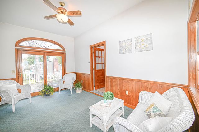 58 Sherwood Drive, Hooksett, NH 03106