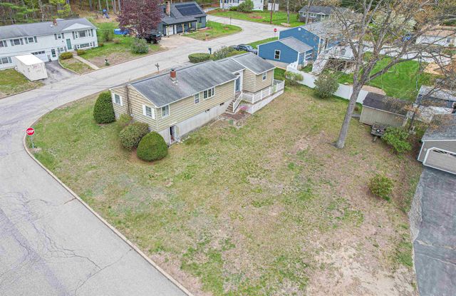 58 Sherwood Drive, Hooksett, NH 03106