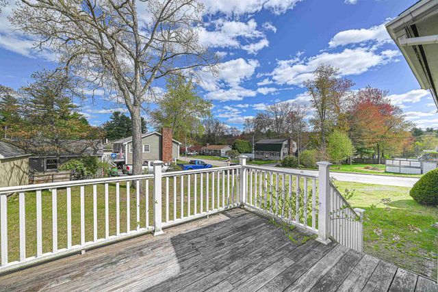 58 Sherwood Drive, Hooksett, NH 03106