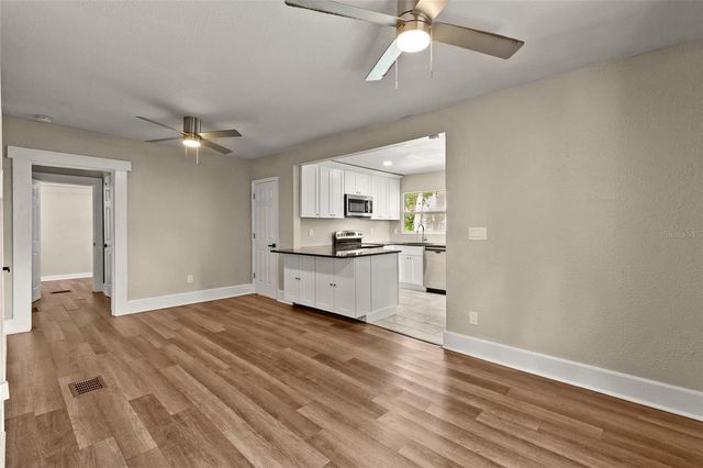 2329 7 STREET S, St Petersburg, FL 33714