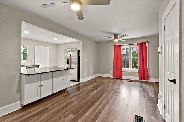 2329 7 STREET S, St Petersburg, FL 33714