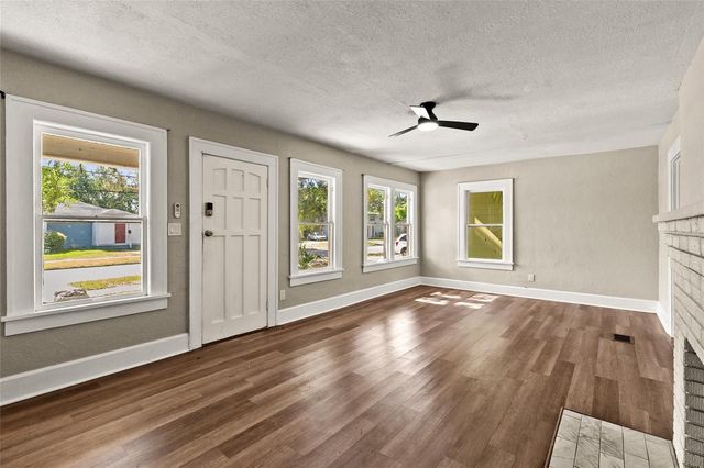 2329 7 STREET S, St Petersburg, FL 33714
