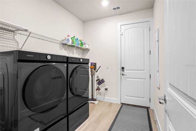 4212 WINDING PINES DRIVE, Apopka, FL 32712