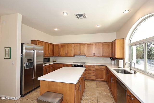 10135 E Bella Vista Drive, Scottsdale, AZ 85258