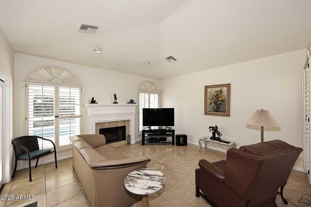 10135 E Bella Vista Drive, Scottsdale, AZ 85258
