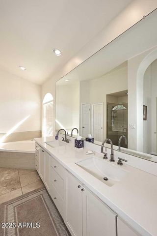 10135 E Bella Vista Drive, Scottsdale, AZ 85258