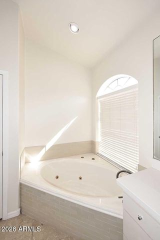 10135 E Bella Vista Drive, Scottsdale, AZ 85258