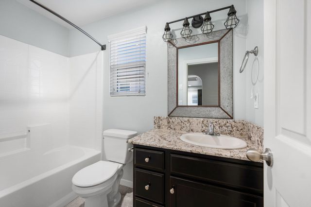 3773 Friendship Lane, Clovis, CA 93619